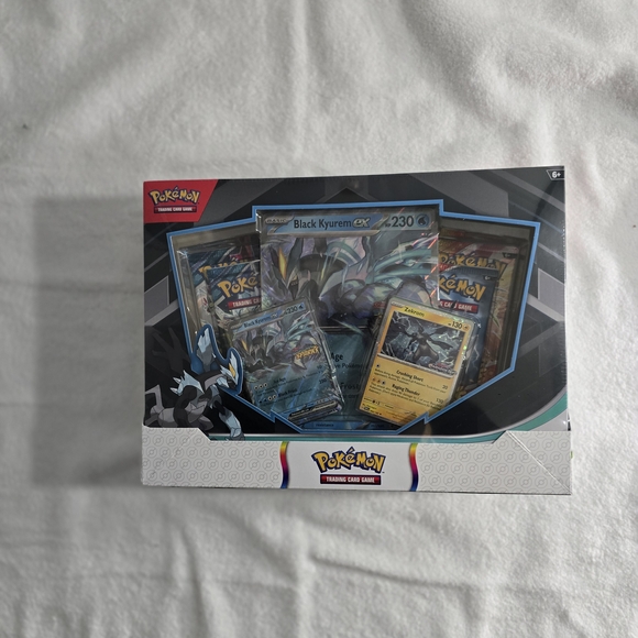 Pokemon Trading Card Game Box Set - Picture 2 of 6